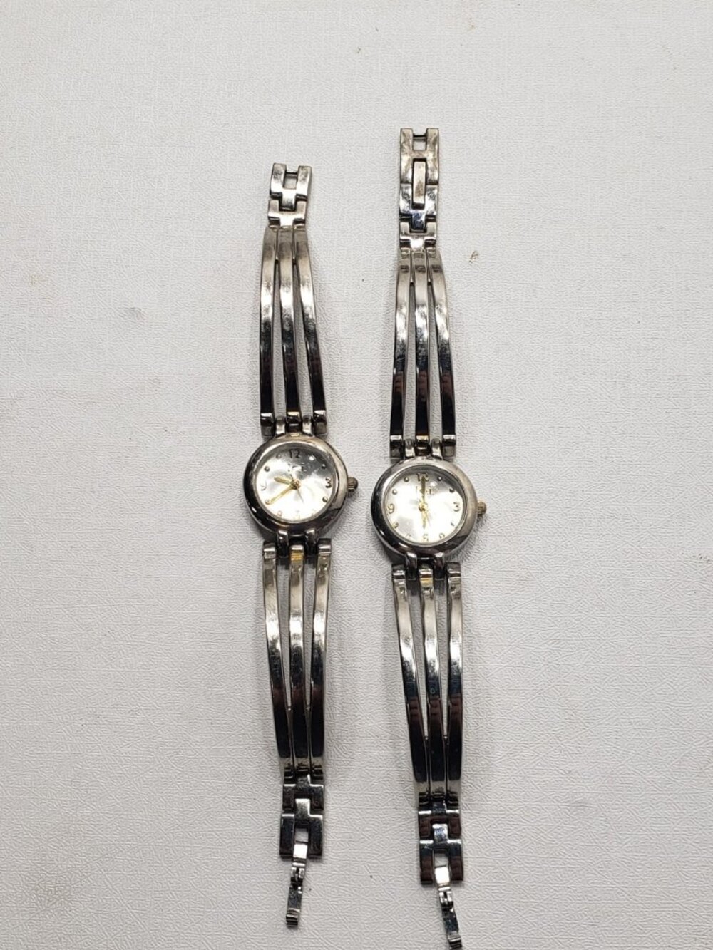 Lot Of 2 Lei Women’s Quartz Bracelet Watches Silver Tone Japan Movement
